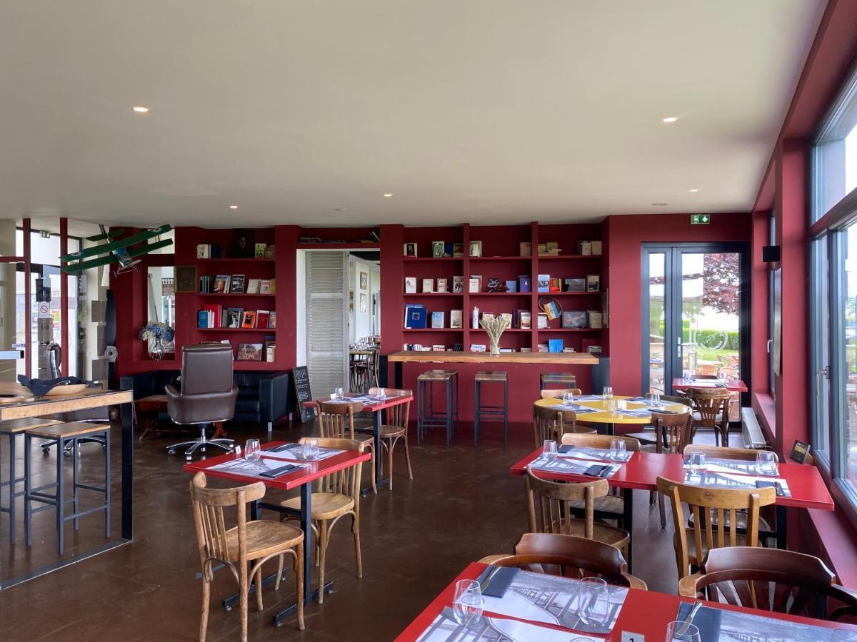 Logis Hotel & Restaurant De L'Aerodrome De La Baie De Somme Buigny-Saint-Maclou ภายนอก รูปภาพ